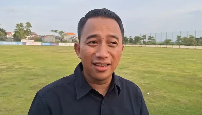 Persela Lamongan Tunjuk Hamka Hamzah, Gantikan Simon McMenemy