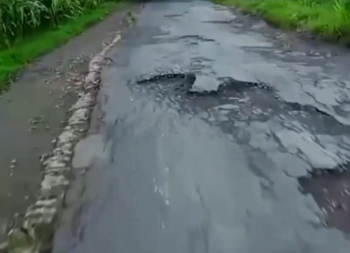 Jalan Modo-Bluluk Lamongan Rusak Parah, DPRD Janji Segera Koordinasi untuk Perbaikan
