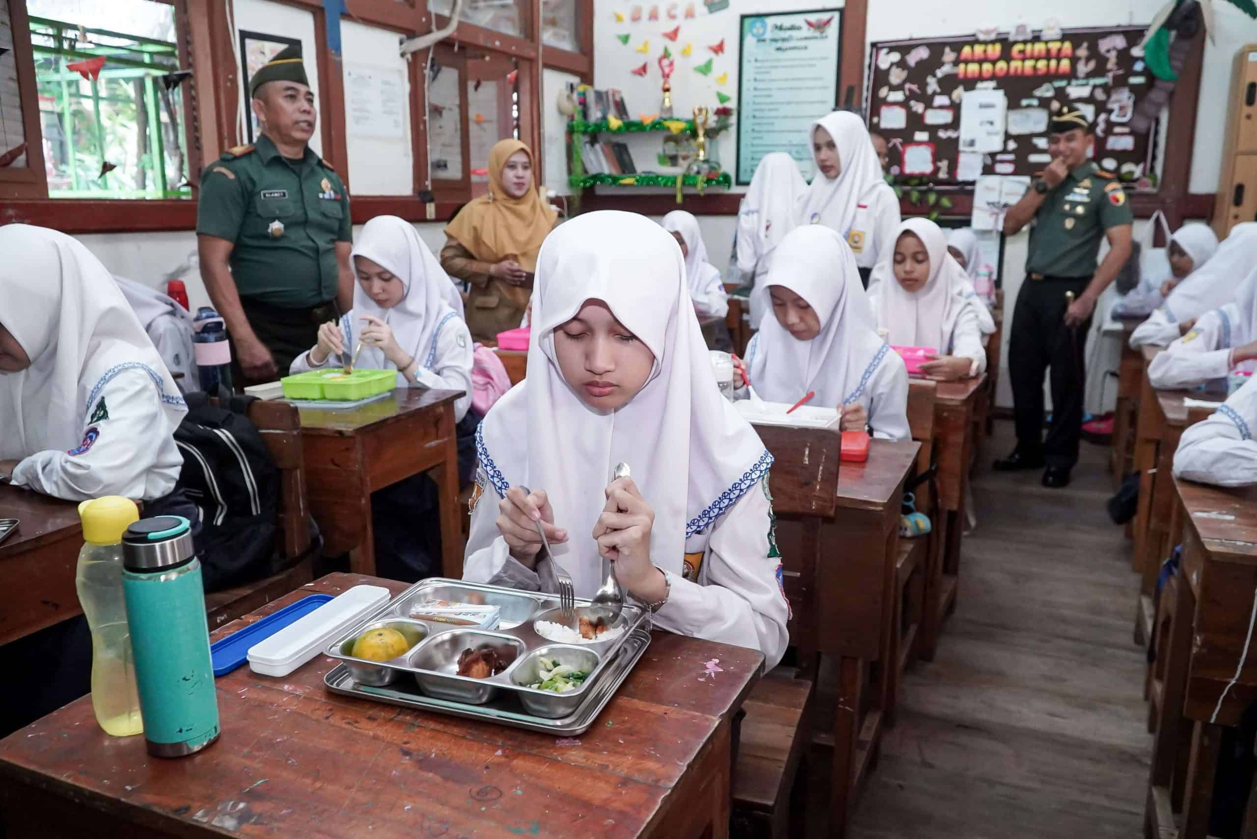 SPPG Evaluasi Program MBG di Beberapa Sekolah di Lamongan