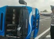 Rombongan Warga Lamongan Alami Kecelakaan di Tol Kertosono-Caruban