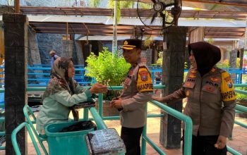 Pastikan Wisata Aman, Wakapolres Lamongan Cek Wahana di WBL