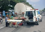 Motor Tertabrak Truk di Depan SPBU Talun, Suami Tewas di Tempat