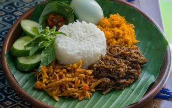 Nasi Krawu Mbak Sul Lamongan: Kuliner Legendaris yang Wajib Dicoba