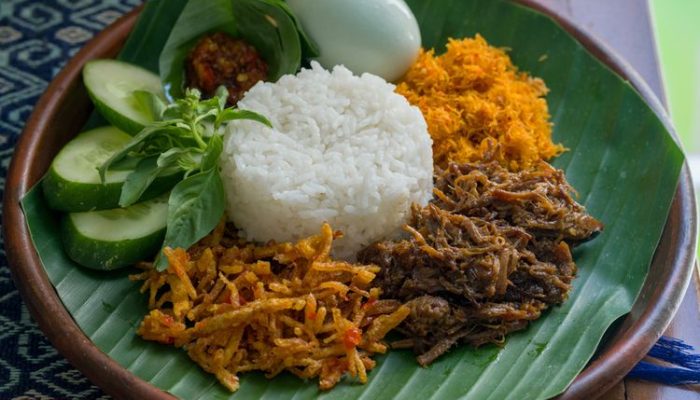 Nasi Krawu Mbak Sul Lamongan: Kuliner Legendaris yang Wajib Dicoba