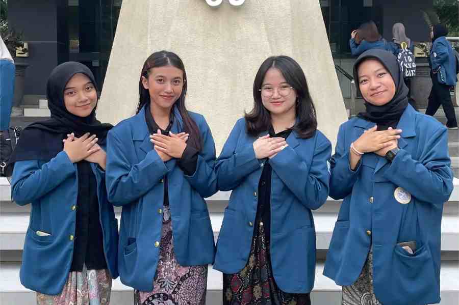 Mahasiswa Psikologi Unair Kembangkan Terapi Inovatif untuk Anak Panti