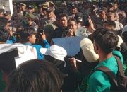 Aliansi BEM Jaka Tingkir Lamongan Gelar Demo, Enam Tuntutan Disampaikan ke DPRD