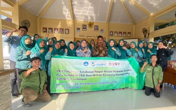 PKK Desa Mertani Kembangkan Hidroponik Bersama Universitas Wijaya Putra