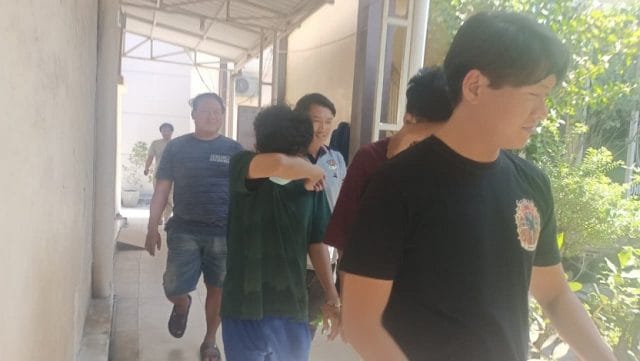Dua Mahasiswa Ditangkap Satresnarkoba Lamongan, Edarkan Sabu dengan Sistem Ranjau